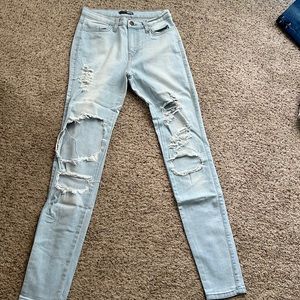 Fashion Nova Jeans - Size 3 (fits closely to a 2)